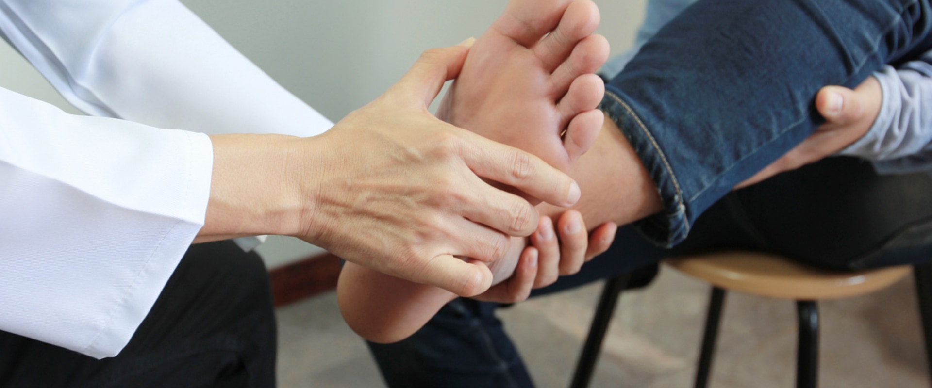 Expert Insights: Choosing the Right Specialist for Foot Pain Relief